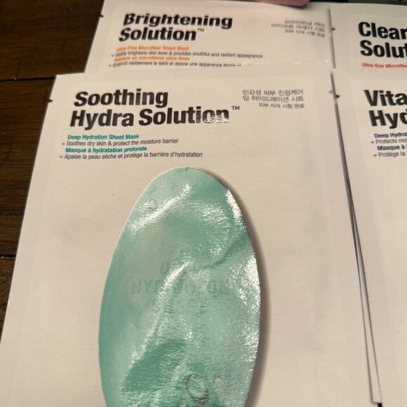 LOT OF KOREAN BEAUTY FACE MASKS PLUS HAND MASK AND CHARCOAL MASK. - Picture 2 of 4